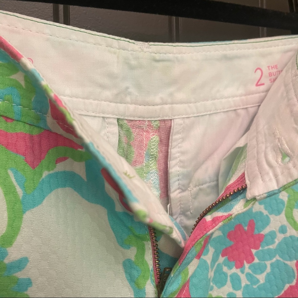 🎉HOST PICK🎉 Lilly Pulitzer scalloped buttercup shorts - Picture 7 of 14